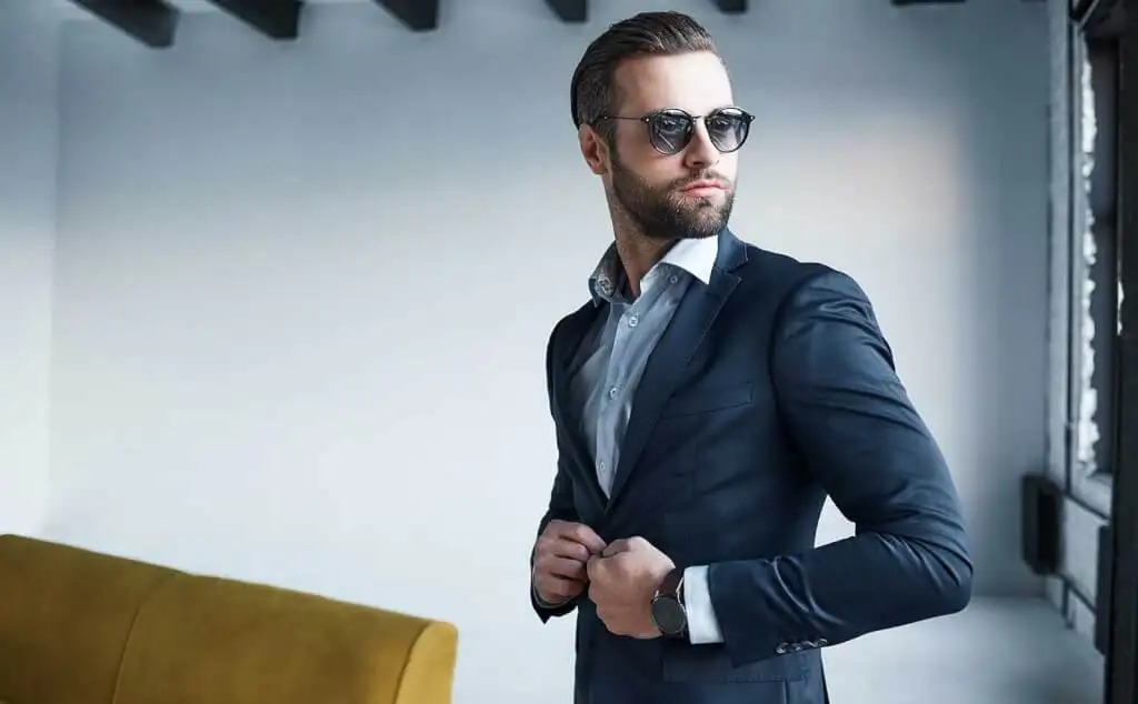 Business casual attire for men