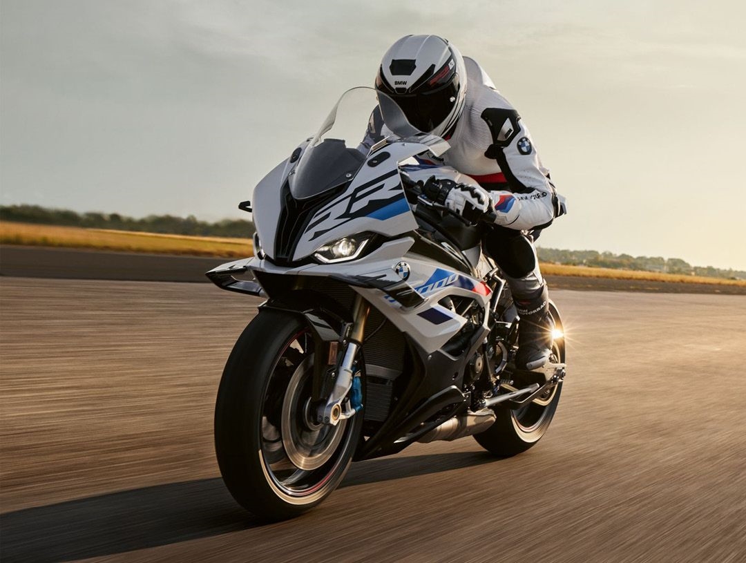bmw s1000rr fast motorcycle